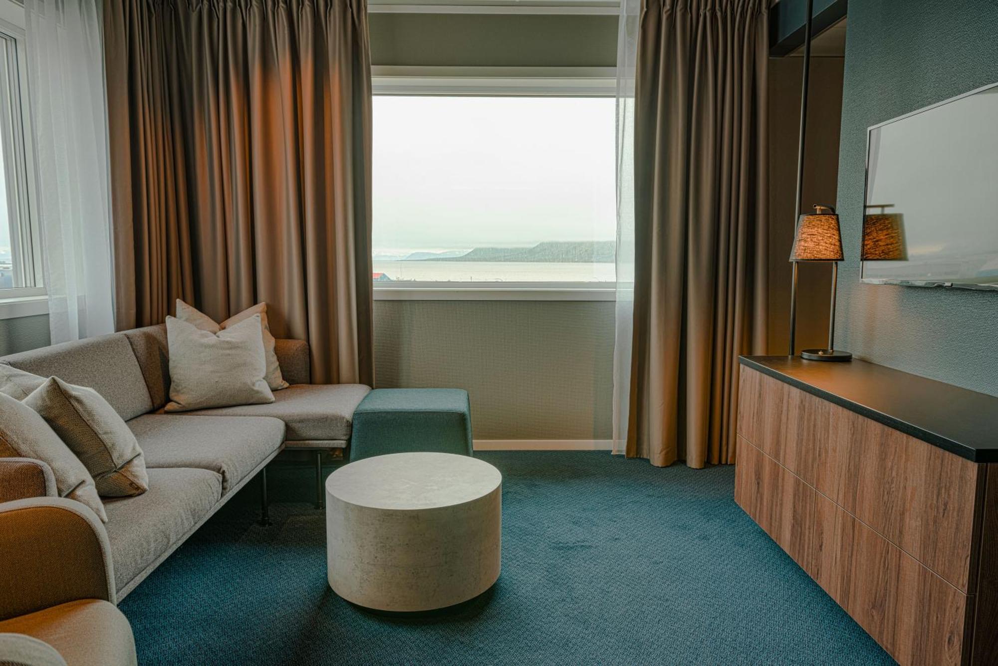 Radisson Blu Polar Hotel, Spitsbergen Longyearbyen Ngoại thất bức ảnh