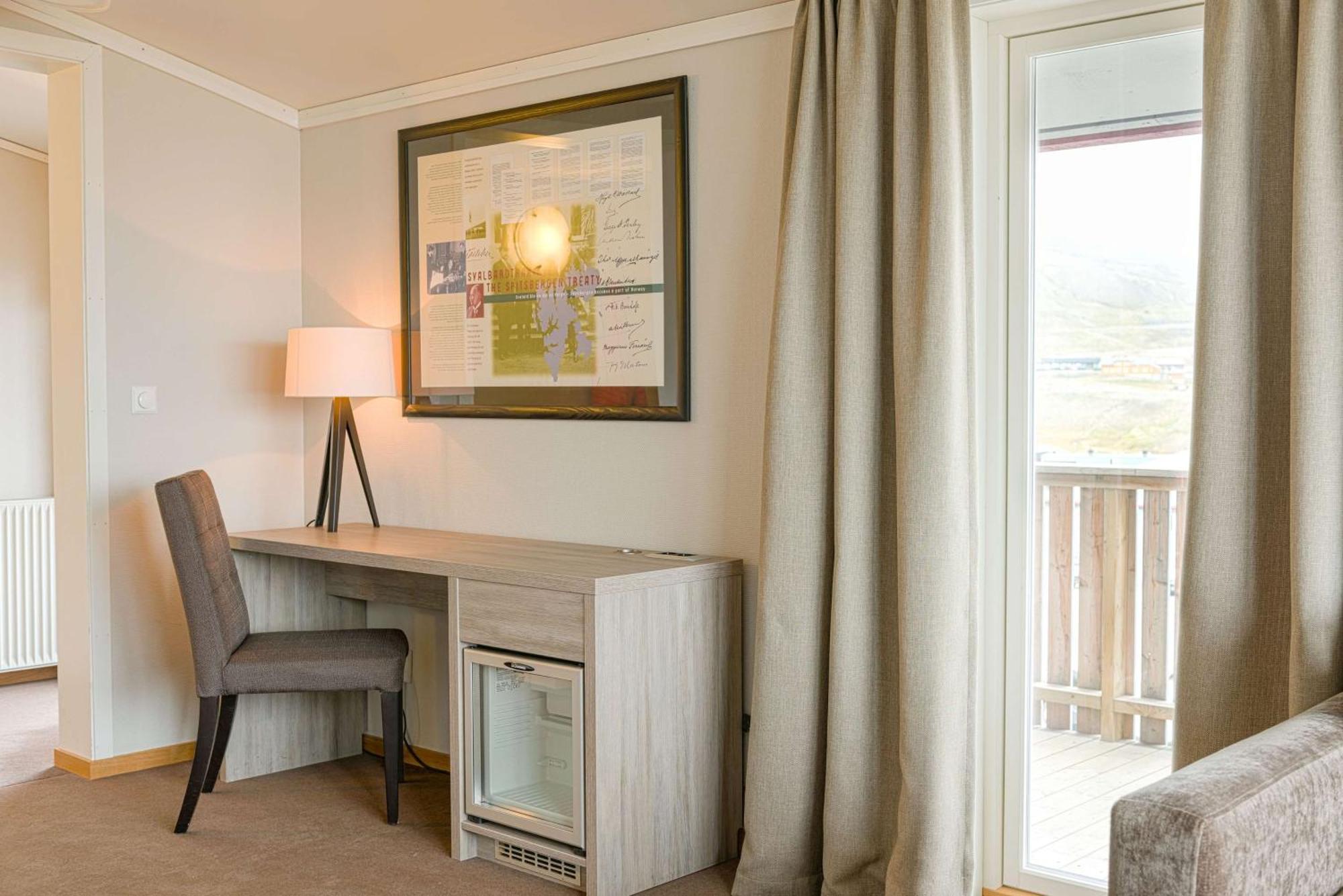 Radisson Blu Polar Hotel, Spitsbergen Longyearbyen Ngoại thất bức ảnh