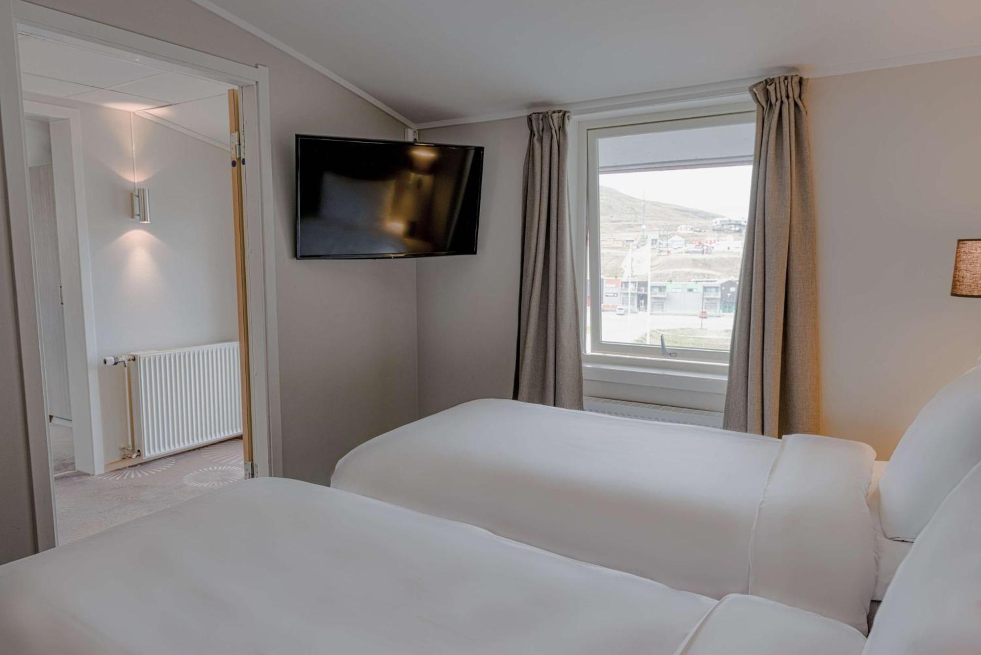 Radisson Blu Polar Hotel, Spitsbergen Longyearbyen Ngoại thất bức ảnh